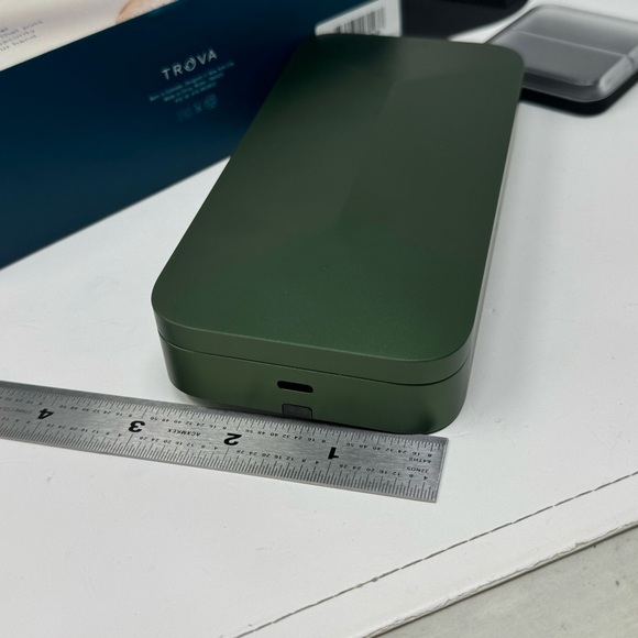 Trova Go Travel Safe Portable size designed for privacy on-the-go - Picture 12 of 16